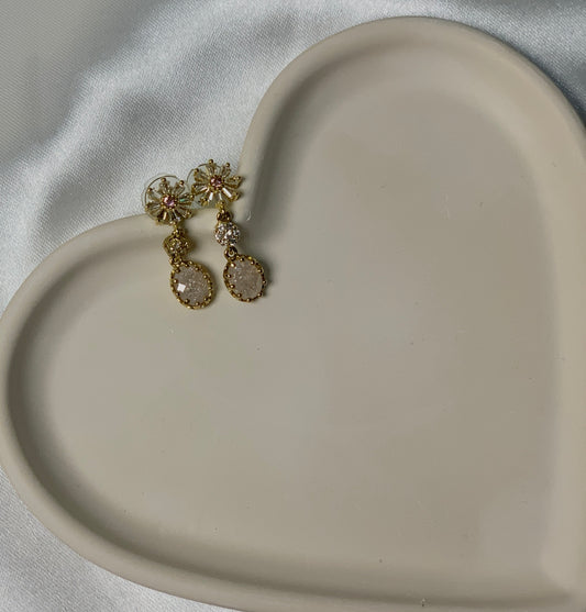 Twist of Gold Sparkle Studs